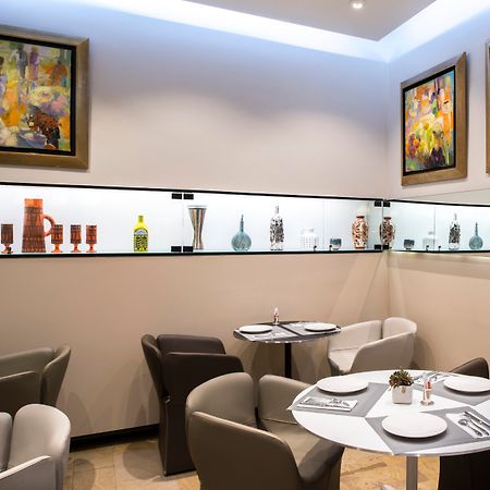 Hotel Cambon Париж Екстериор снимка