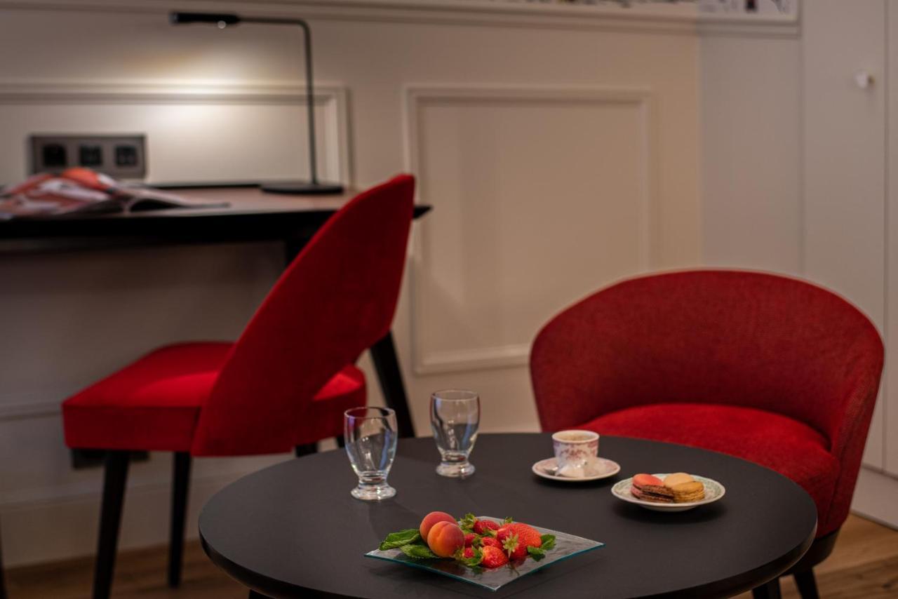 Hotel Cambon Париж Екстериор снимка