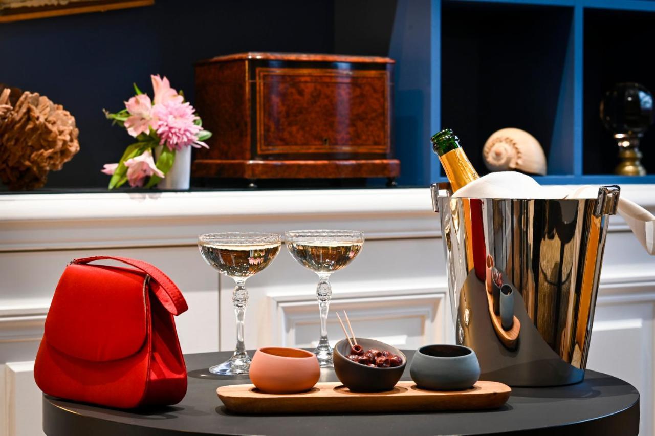 Hotel Cambon Париж Екстериор снимка
